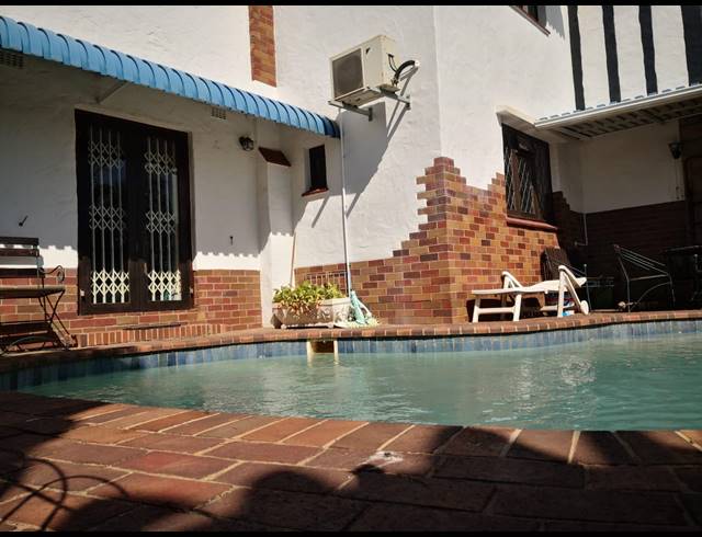 3 BEDROOM FREEHOLD FOR SALE IN SHERWOOD